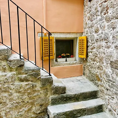 De Mare Rovinj